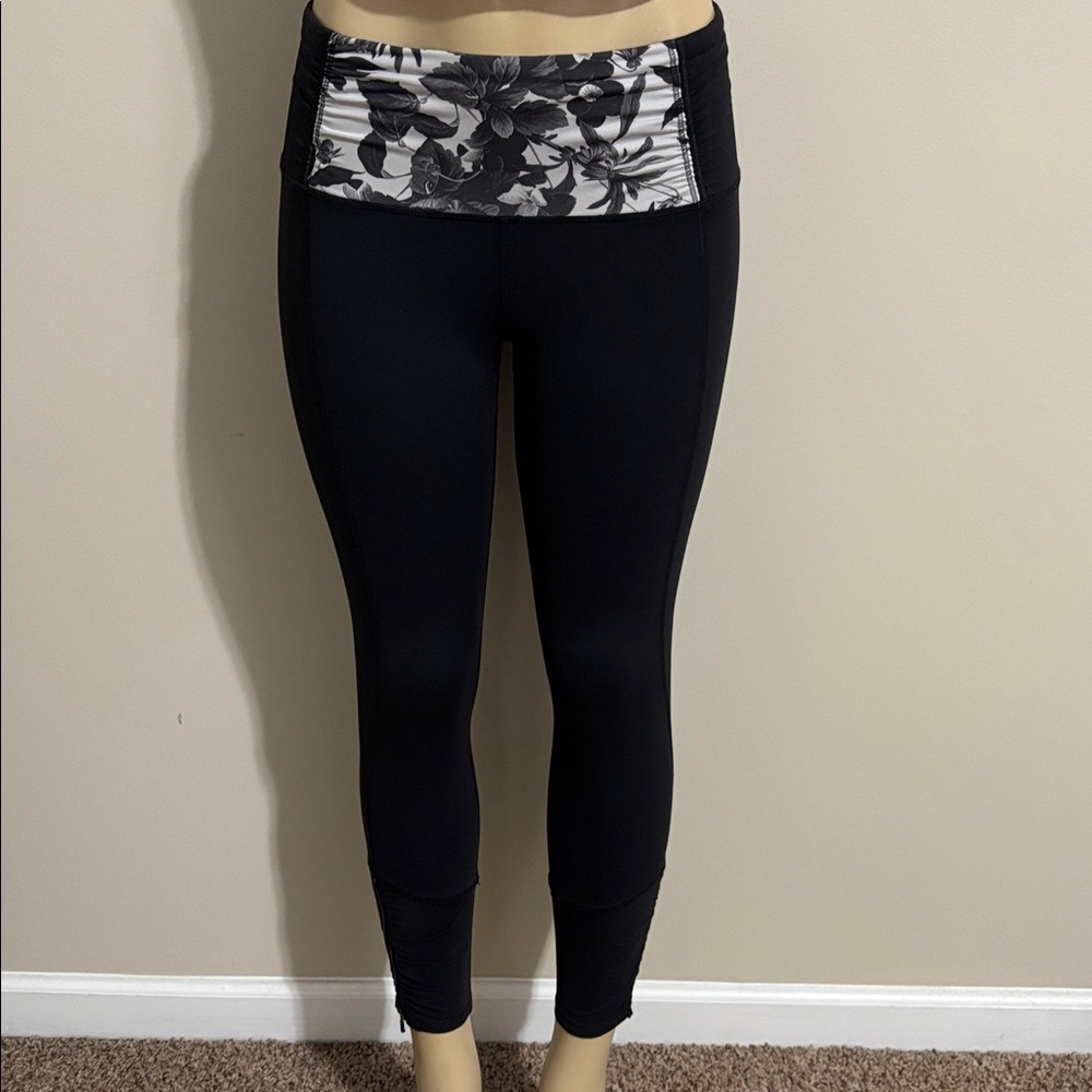 Lululemon Runday Crop size 6 - Picture 7 of 11
